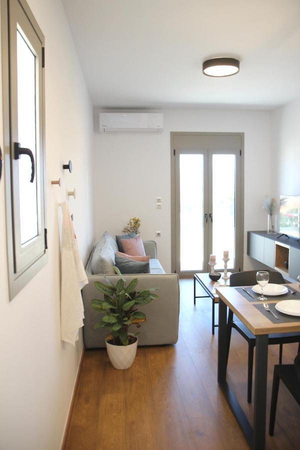 New Cozy Chic Apt-Ryfete Luxury Living กาลาธาส ภายนอก รูปภาพ