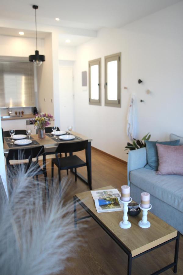 New Cozy Chic Apt-Ryfete Luxury Living กาลาธาส ภายนอก รูปภาพ