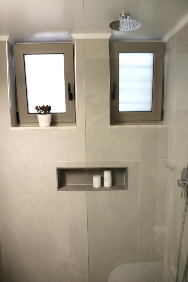 New Cozy Chic Apt-Ryfete Luxury Living กาลาธาส ภายนอก รูปภาพ