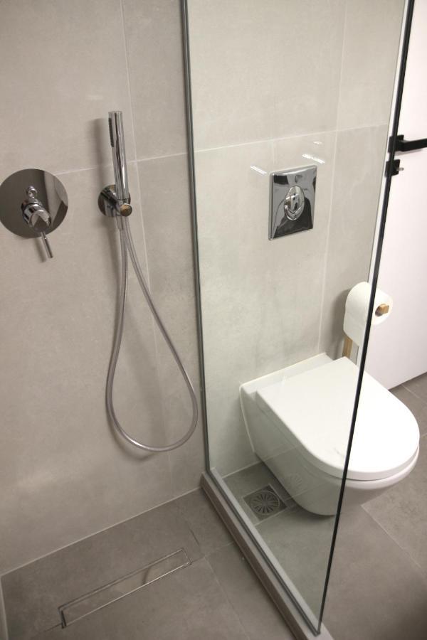 New Cozy Chic Apt-Ryfete Luxury Living กาลาธาส ภายนอก รูปภาพ