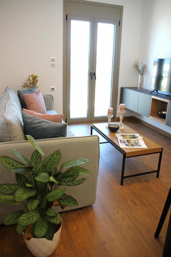New Cozy Chic Apt-Ryfete Luxury Living กาลาธาส ภายนอก รูปภาพ